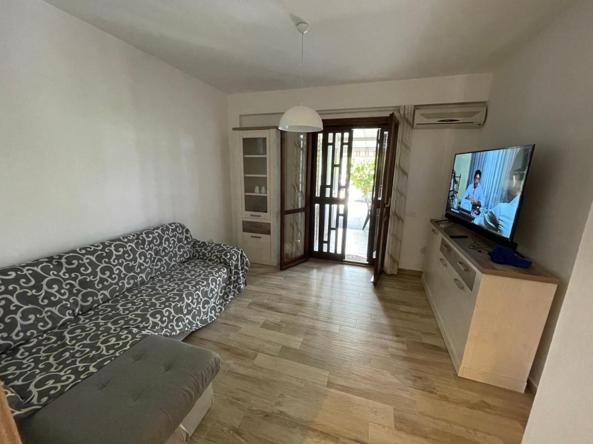 דירות מסקלי Fondachello Sea House מראה חיצוני תמונה